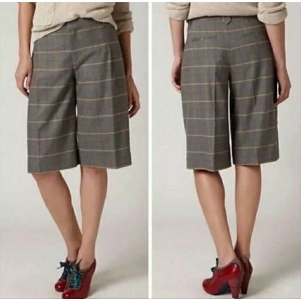CARTONNIER Plaid Print Knee-Length Shorts in Gray and Beige Size 0